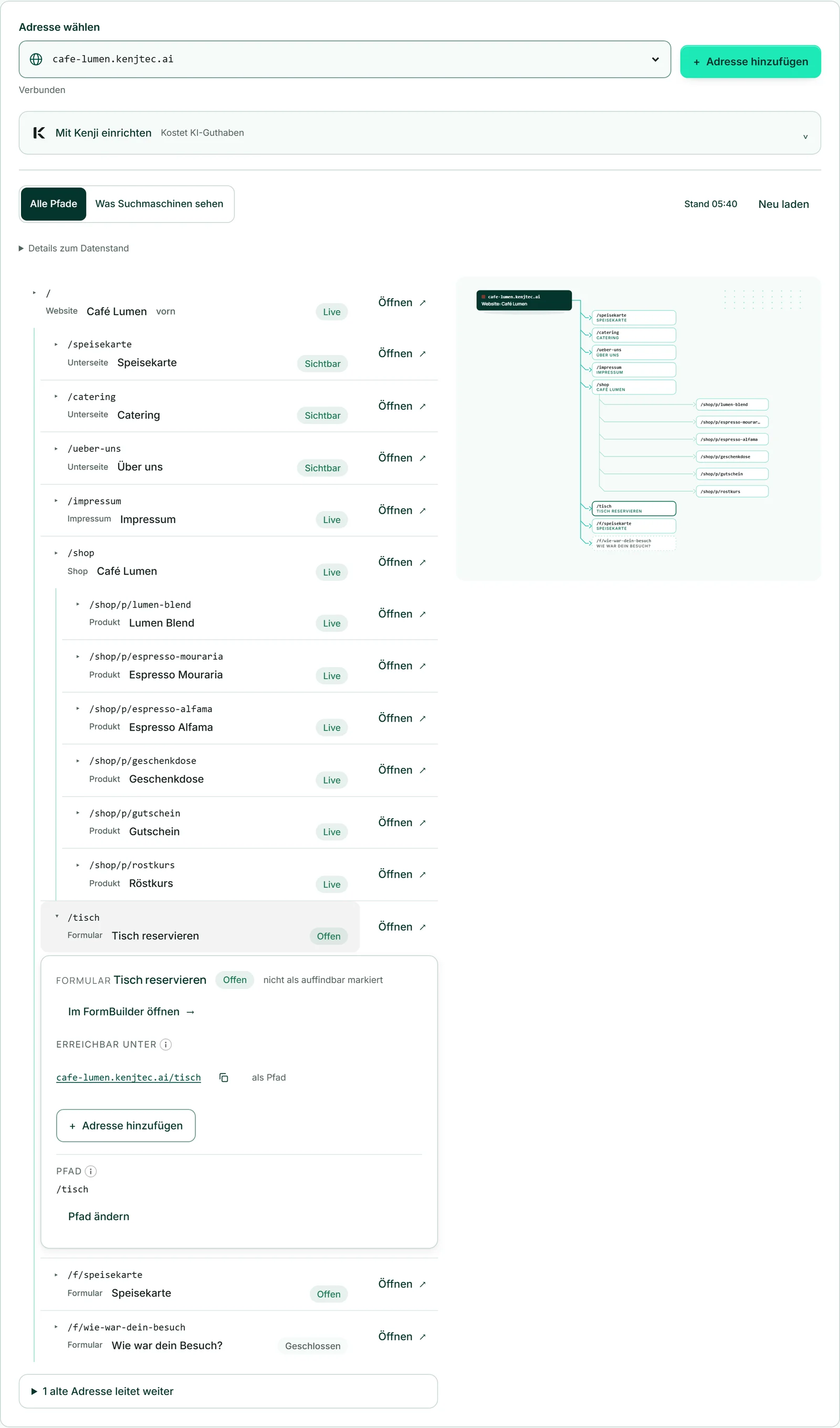 Der Adressplan von Café Lumen: oben „Adresse wählen“ mit cafe-lumen.kenjtec.ai, darunter die Liste mit dem aufgeklappten Blatt des Formulars „Tisch reservieren“, daneben die Zeichnung.