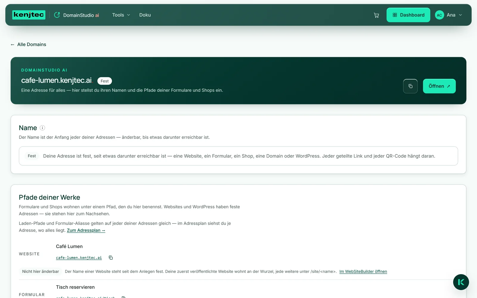 „Deine Adresse“ im DomainStudio von Café Lumen mit der Pille „Fest“ und dem Satz, dass die Adresse fest ist, seit etwas darunter erreichbar ist.