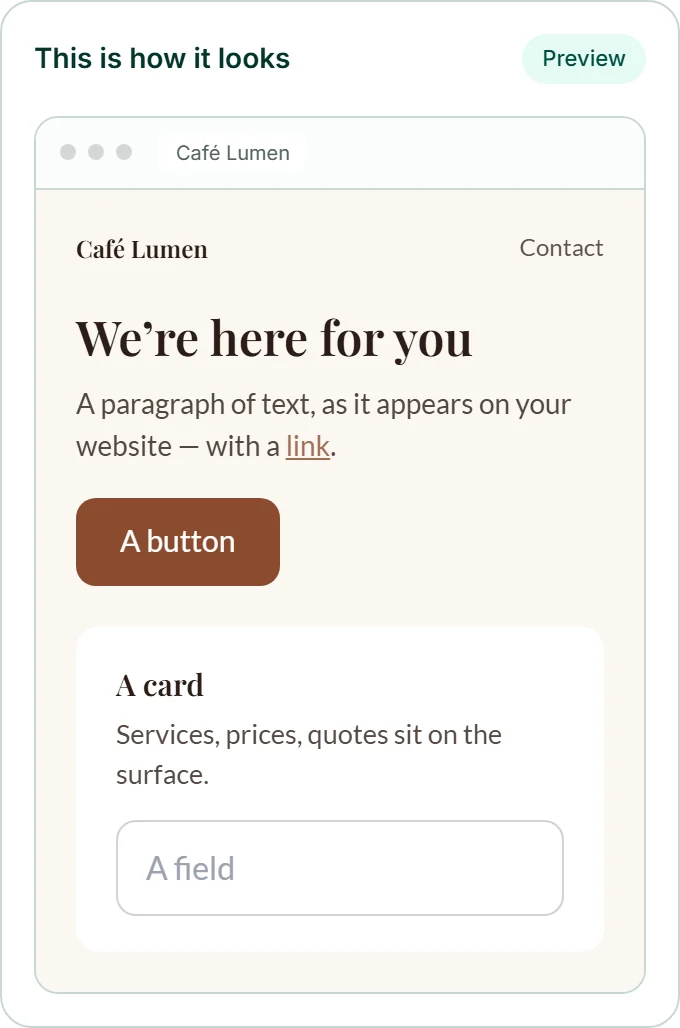 La vista previa «Así se ve» con los colores de Café Lumen: el título «Estamos para ti», un párrafo con un enlace, un botón y una tarjeta.