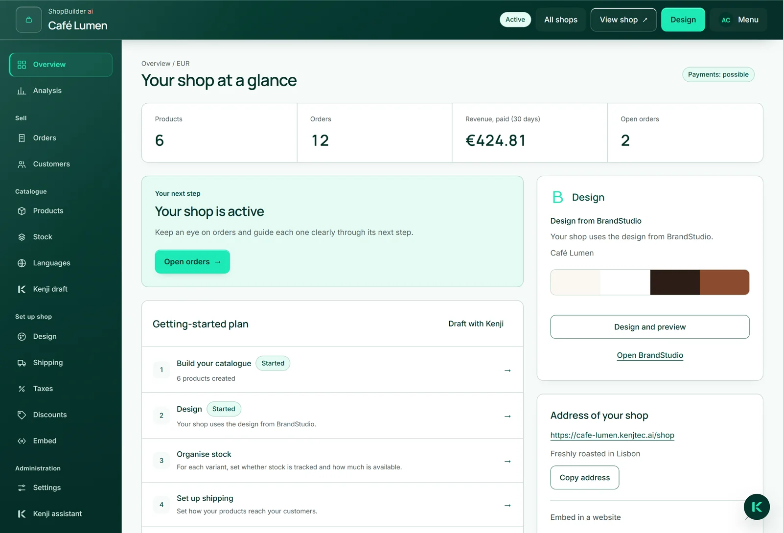 The Café Lumen workbench on a desktop: on the left the groups Sell, Catalogue, Set up shop and Administration; at the top the name, the status “Active” and the buttons “All shops”, “View shop” and “Design”.