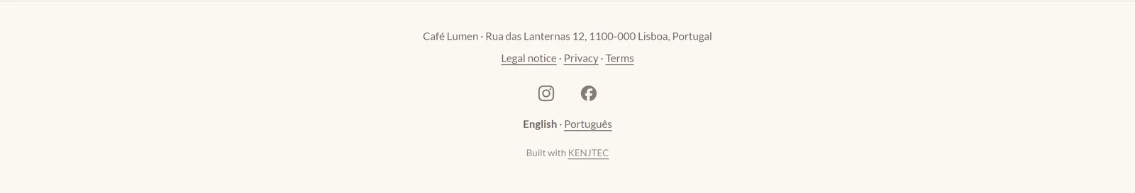 Bunden af Café Lumens købsside med sprogvælgeren „Deutsch · Português“, hvor det valgte sprog er fremhævet.